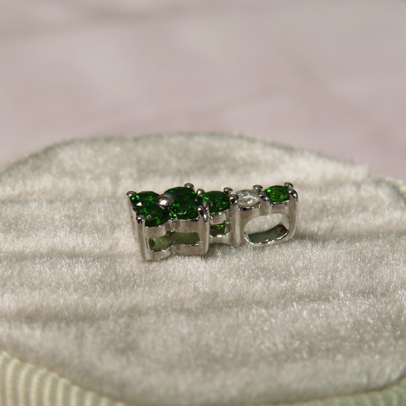 14k White Gold Chrome Diopside Pendant 1g 13.6mm x 6.1mm - Picture 3 of 6